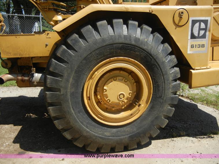 image for item A3041 1977 Caterpillar 613B paddle scraper