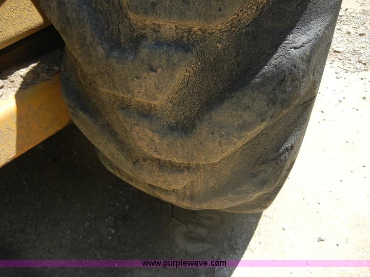 image for item A3041 1977 Caterpillar 613B paddle scraper