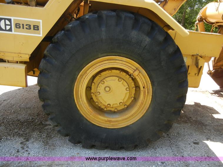 image for item A3041 1977 Caterpillar 613B paddle scraper