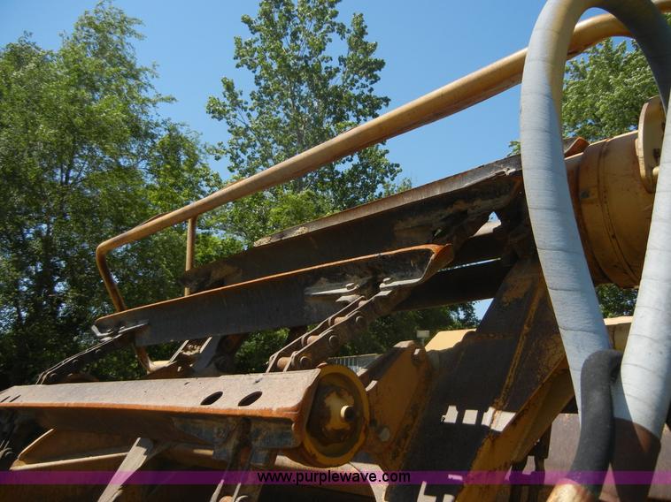 image for item A3041 1977 Caterpillar 613B paddle scraper