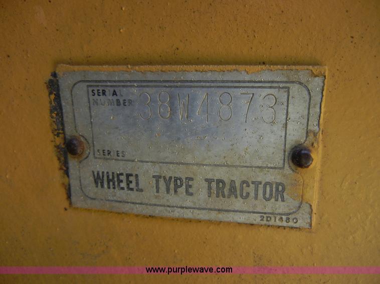 image for item A3041 1977 Caterpillar 613B paddle scraper