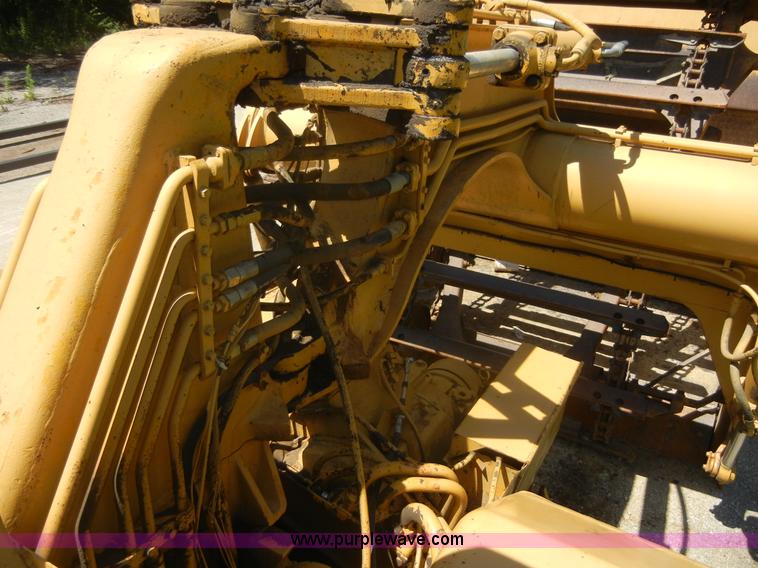 image for item A3041 1977 Caterpillar 613B paddle scraper