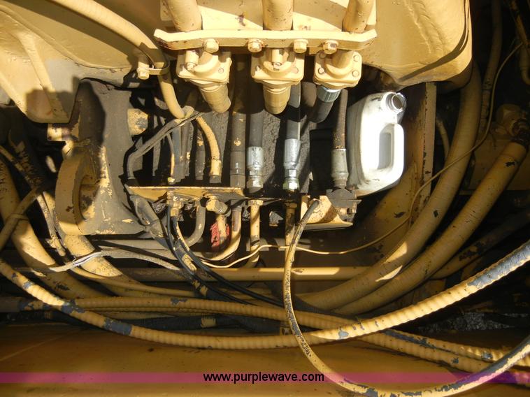 image for item A3041 1977 Caterpillar 613B paddle scraper