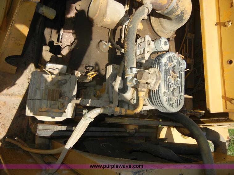 image for item A3041 1977 Caterpillar 613B paddle scraper