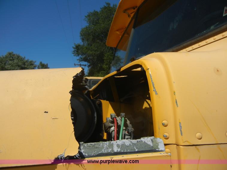 image for item A3042 1989 Freightliner FLD120 dump truck