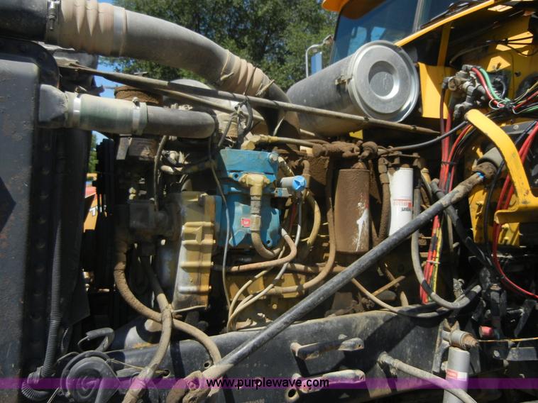 image for item A3042 1989 Freightliner FLD120 dump truck