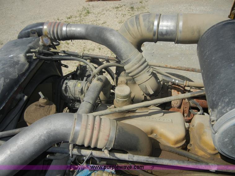 image for item A3042 1989 Freightliner FLD120 dump truck