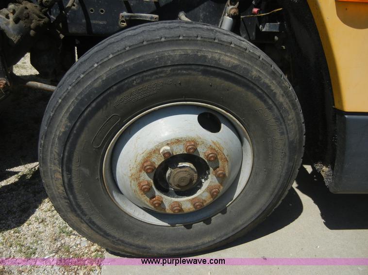 image for item A3042 1989 Freightliner FLD120 dump truck