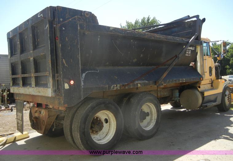 image for item A3042 1989 Freightliner FLD120 dump truck