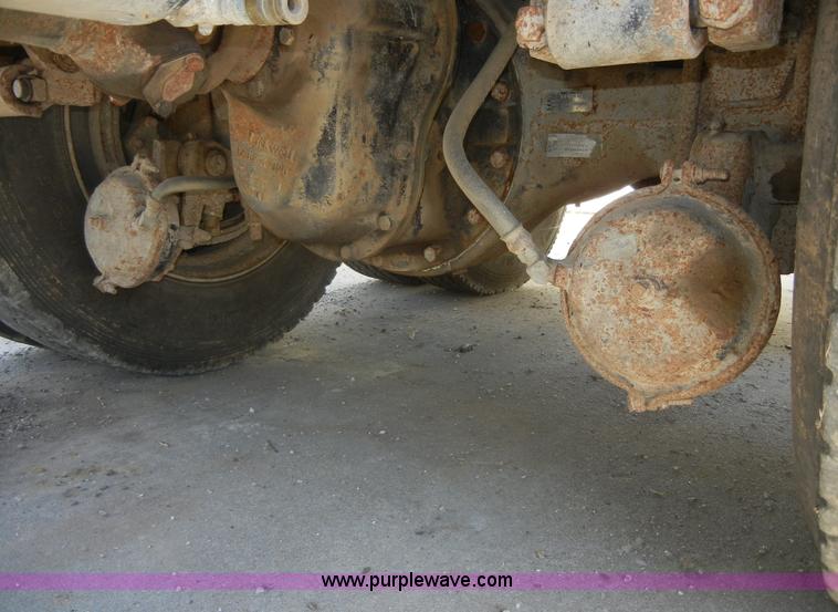 image for item A3042 1989 Freightliner FLD120 dump truck