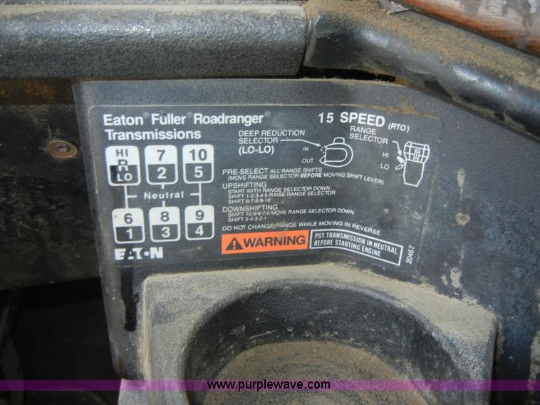 image for item A3042 1989 Freightliner FLD120 dump truck