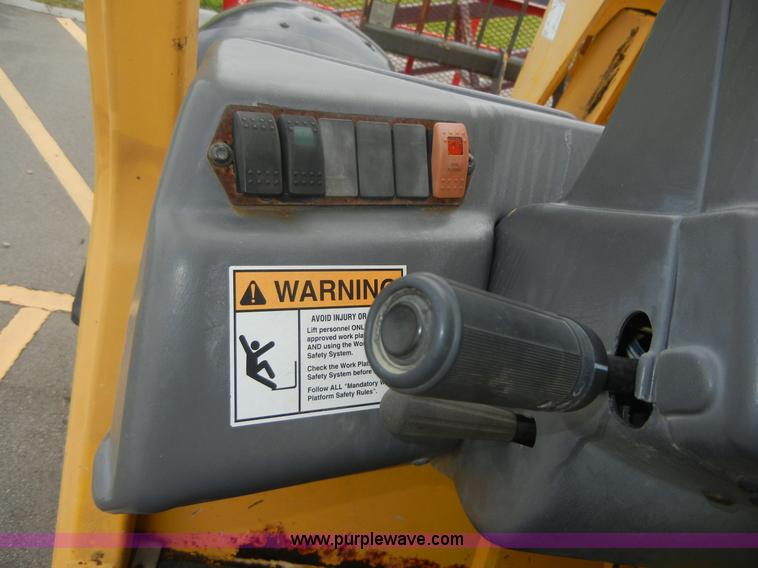 image for item A3068 Gehl DL8H 44 Dynalift telehandler