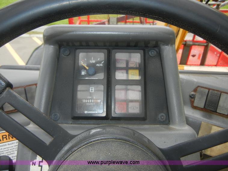 image for item A3068 Gehl DL8H 44 Dynalift telehandler