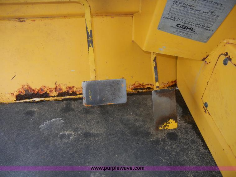 image for item A3068 Gehl DL8H 44 Dynalift telehandler