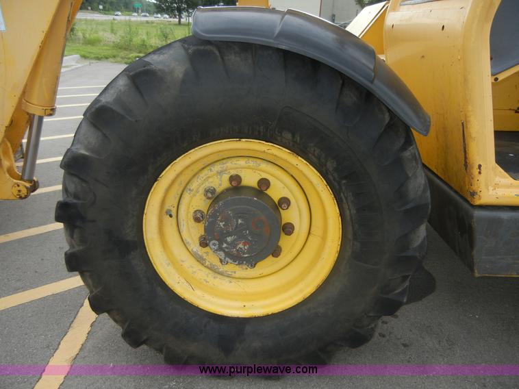 image for item A3068 Gehl DL8H 44 Dynalift telehandler