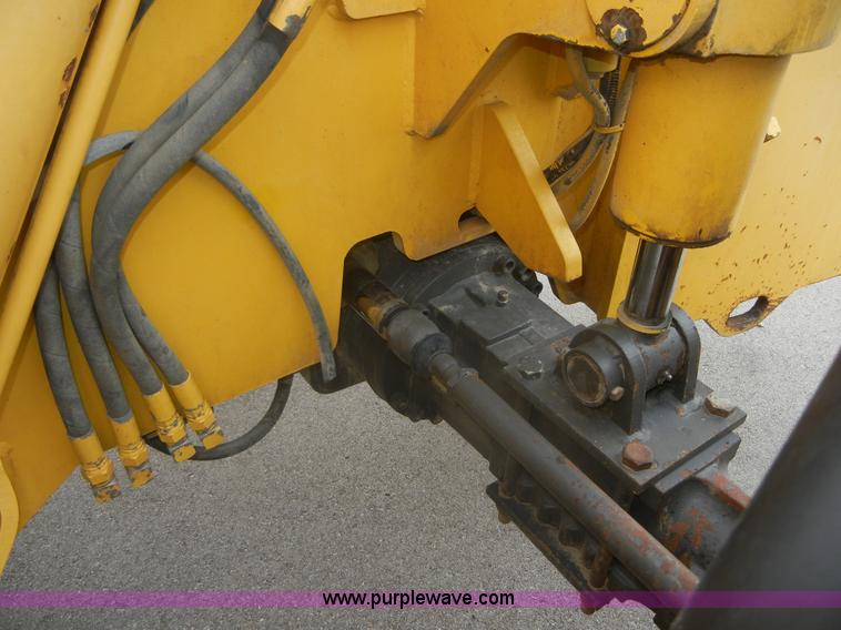 image for item A3068 Gehl DL8H 44 Dynalift telehandler