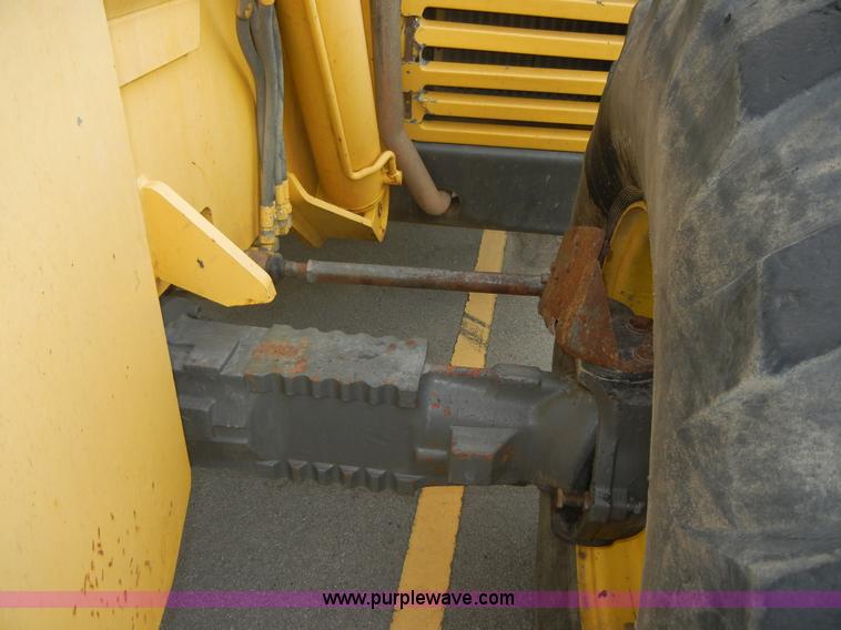 image for item A3068 Gehl DL8H 44 Dynalift telehandler