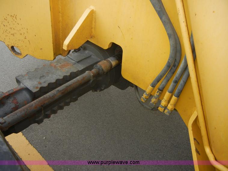 image for item A3068 Gehl DL8H 44 Dynalift telehandler