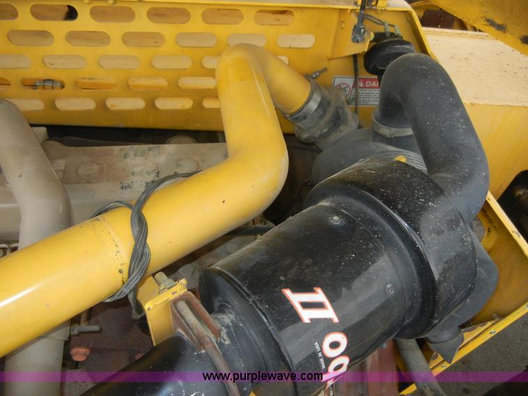 image for item A3068 Gehl DL8H 44 Dynalift telehandler