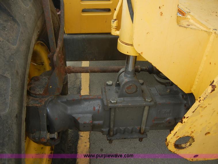 image for item A3068 Gehl DL8H 44 Dynalift telehandler