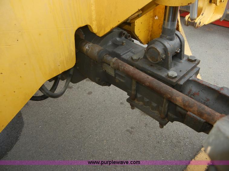 image for item A3068 Gehl DL8H 44 Dynalift telehandler