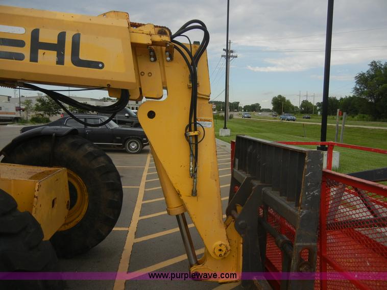 image for item A3068 Gehl DL8H 44 Dynalift telehandler