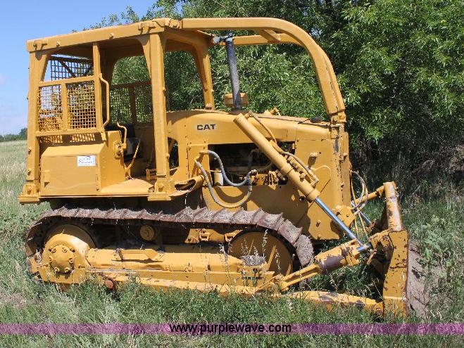 image for item A3670 Caterpillar D4E dozer