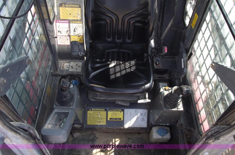 image for item A4159 2005 Takeuchi TL150 skid steer