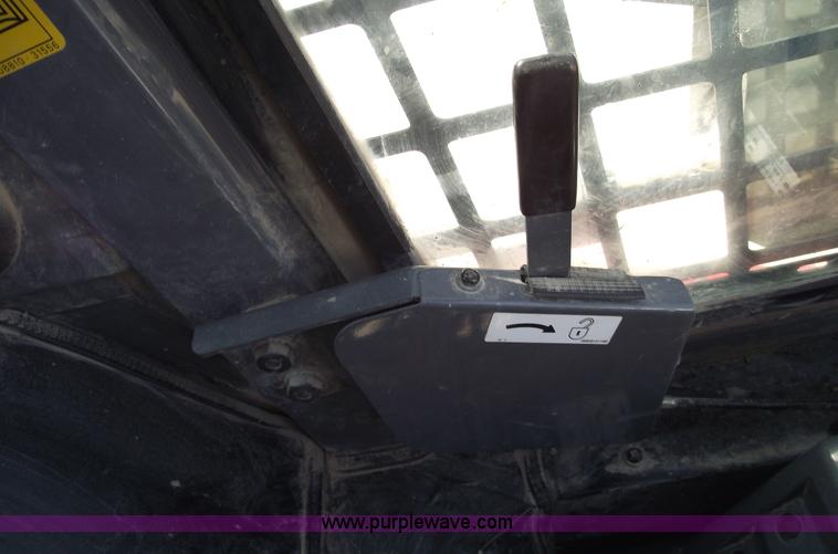 image for item A4159 2005 Takeuchi TL150 skid steer