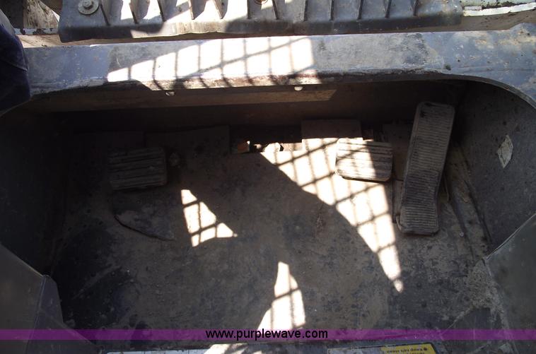 image for item A4160 2002 Takeuchi TL150 skid steer