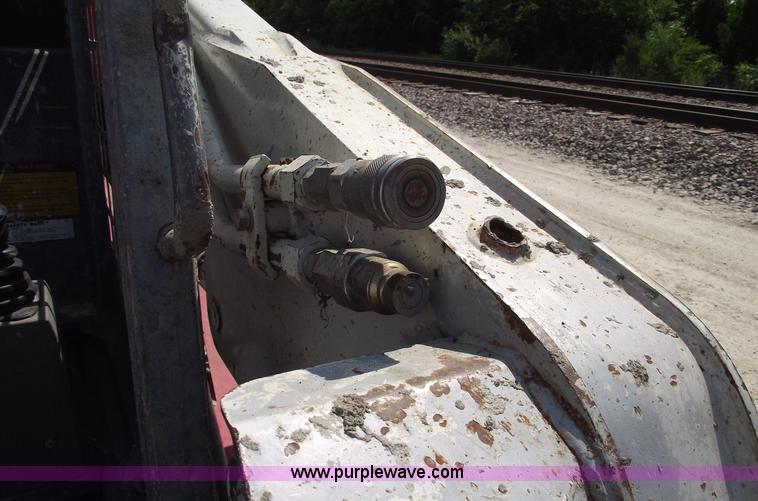 image for item A4160 2002 Takeuchi TL150 skid steer