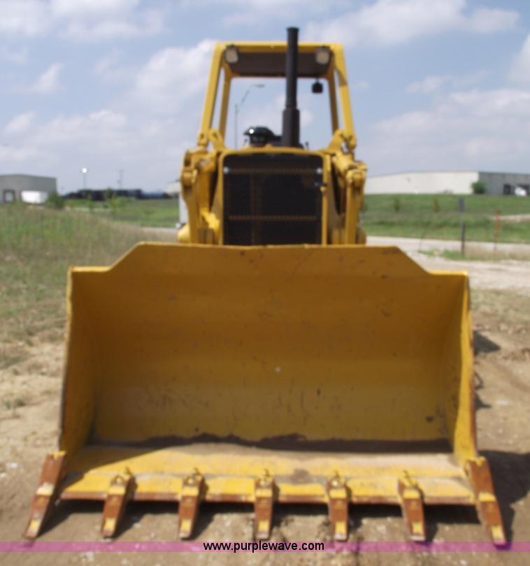 image for item A4186 1989 John Deere 755B track loader