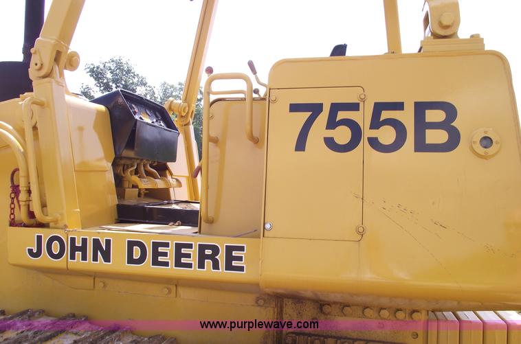 image for item A4186 1989 John Deere 755B track loader