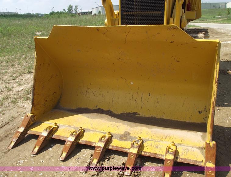 image for item A4186 1989 John Deere 755B track loader