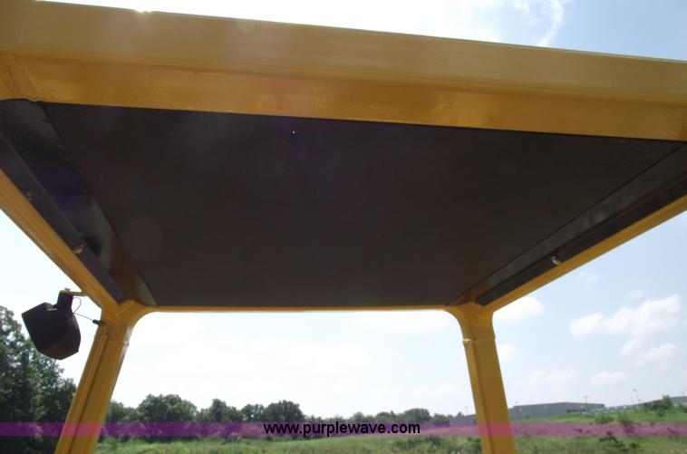 image for item A4186 1989 John Deere 755B track loader