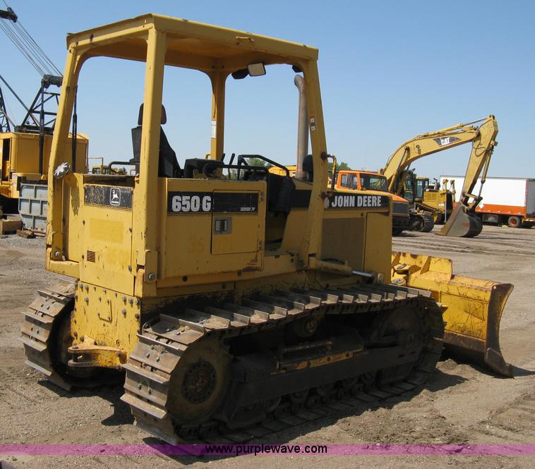 image for item A4260 1998 John Deere 650G series IV dozer