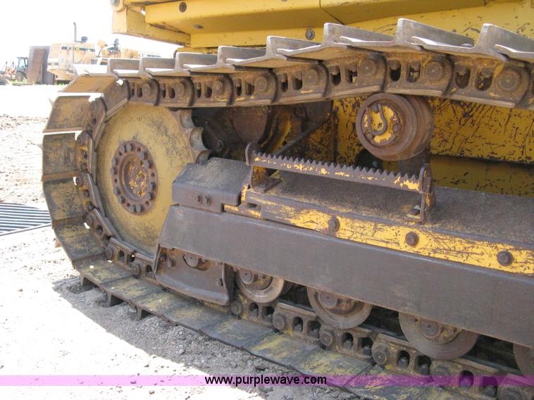image for item A4260 1998 John Deere 650G series IV dozer