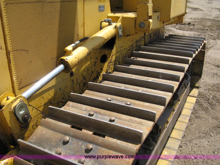 image for item A4260 1998 John Deere 650G series IV dozer