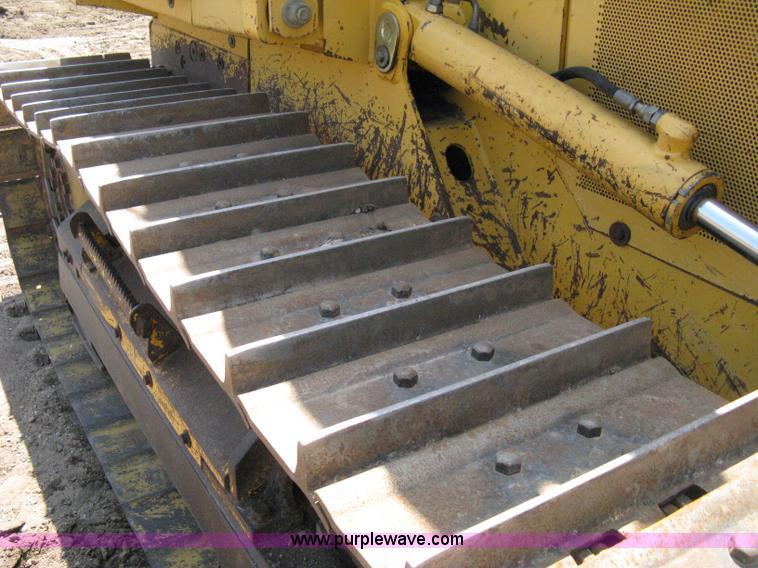 image for item A4260 1998 John Deere 650G series IV dozer