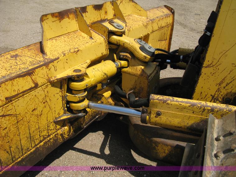 image for item A4260 1998 John Deere 650G series IV dozer
