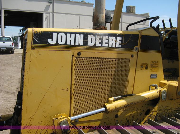 image for item A4260 1998 John Deere 650G series IV dozer