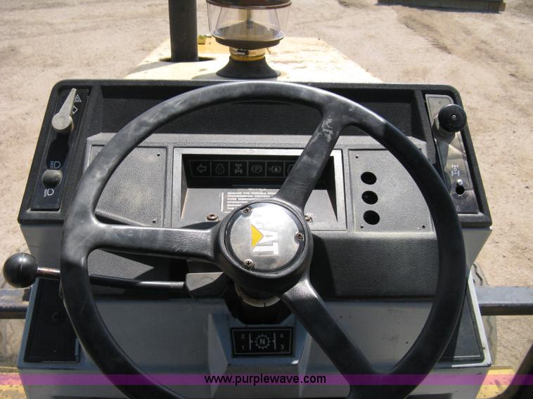 image for item A4261 1995 Caterpillar 416B backhoe