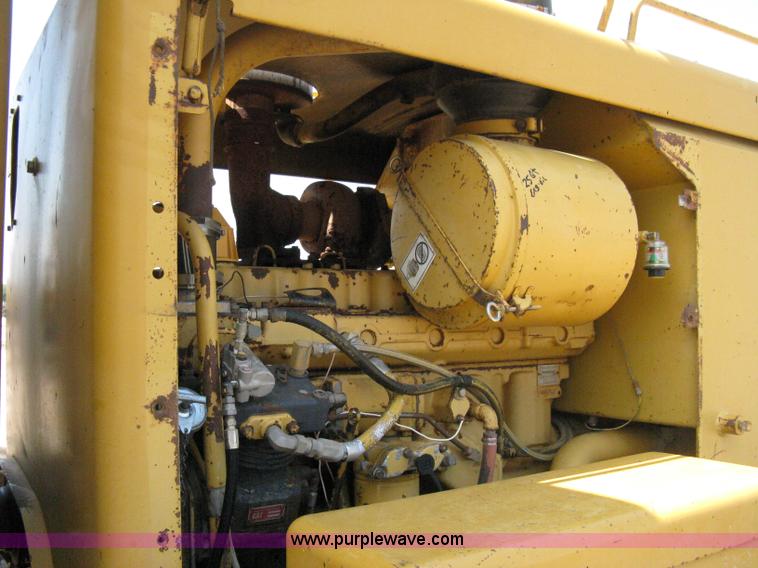 image for item A4262 1990 Caterpillar 140G motor grader