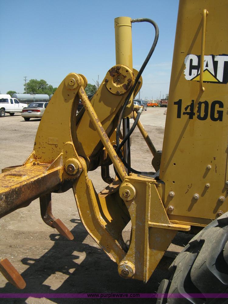 image for item A4262 1990 Caterpillar 140G motor grader