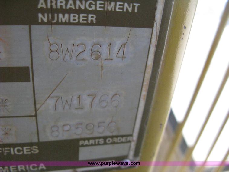 image for item A4262 1990 Caterpillar 140G motor grader