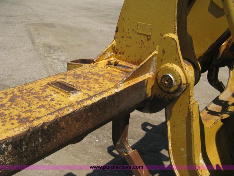 image for item A4262 1990 Caterpillar 140G motor grader