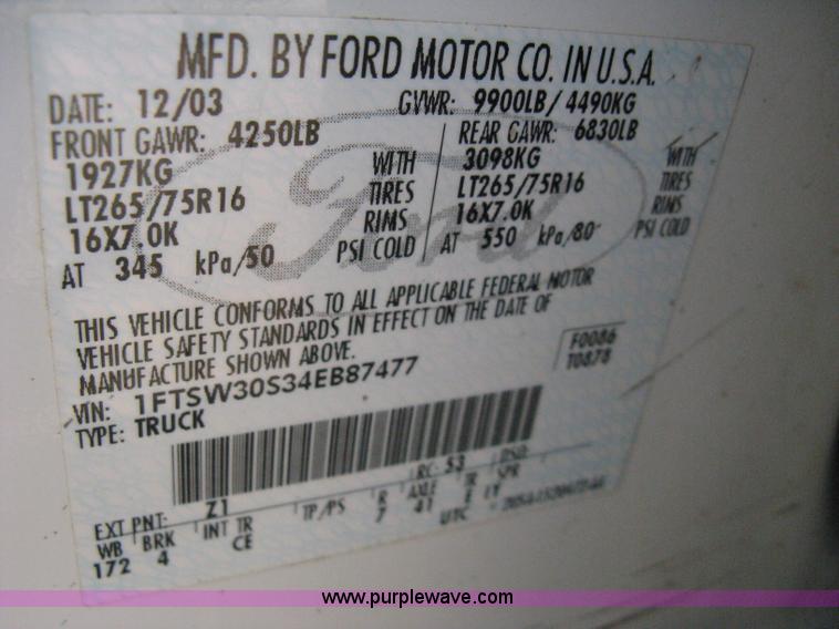 image for item A4263 2004 Ford F350 Super Duty XL crew cab pickup truck