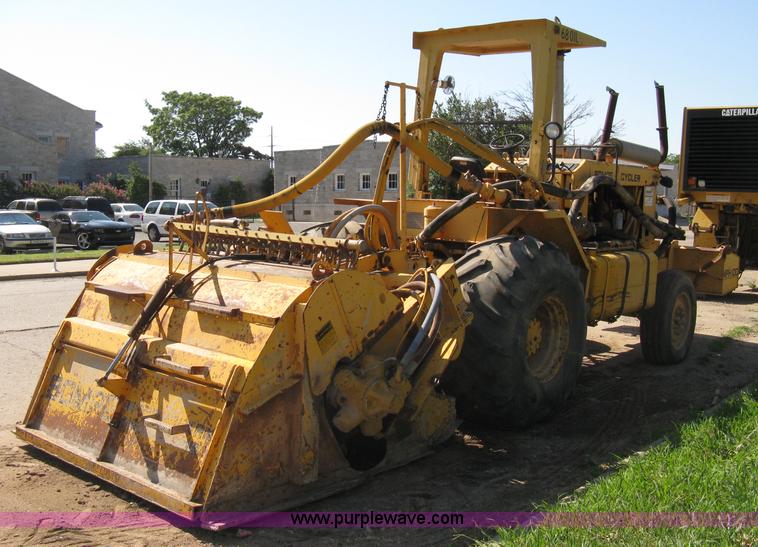 image for item A4271 1984 Bomag MPH 100R recycler