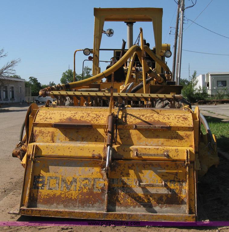 image for item A4271 1984 Bomag MPH 100R recycler
