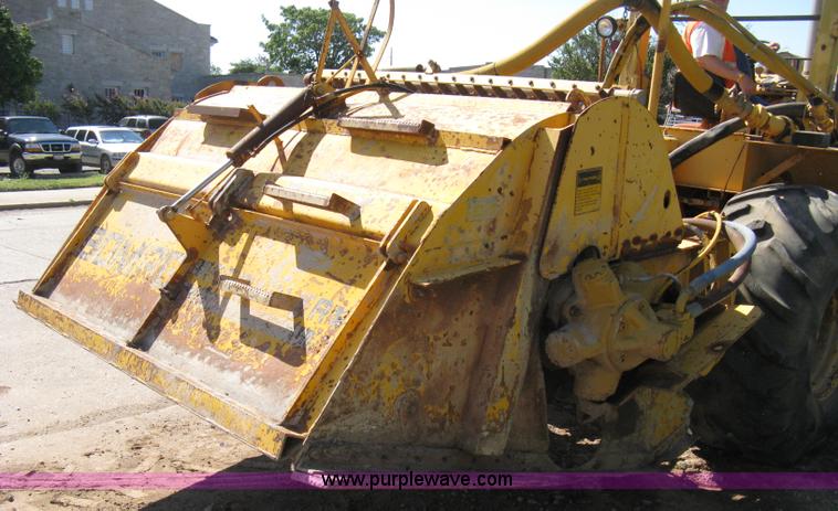 image for item A4271 1984 Bomag MPH 100R recycler